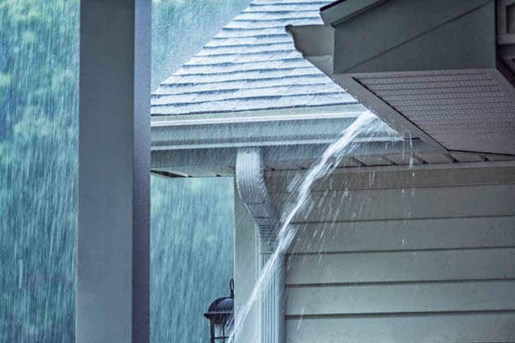 heavy rainfall on residential roofing San Marcos, CA