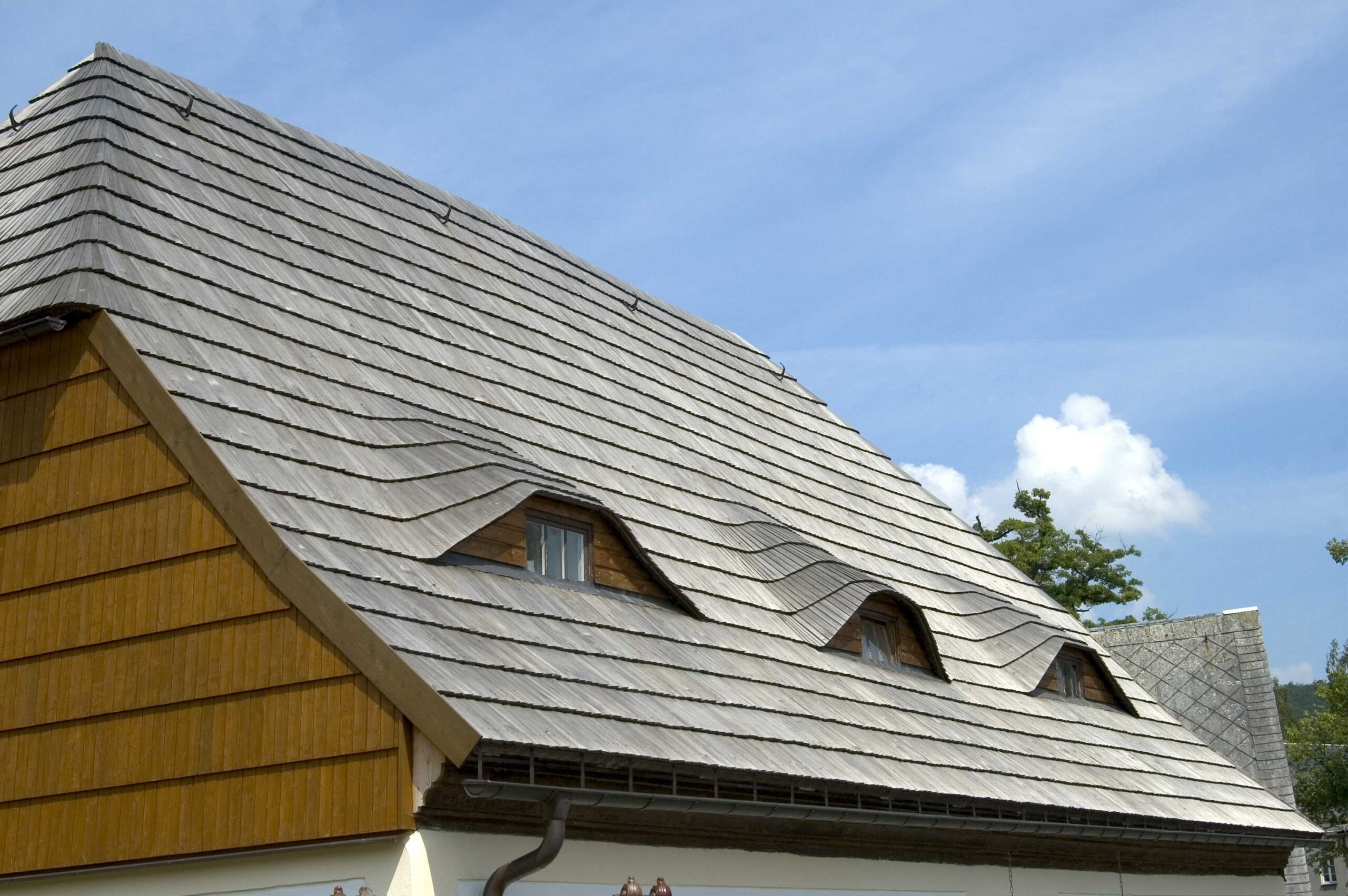 Trusted cedar roofing contractor in Orange County