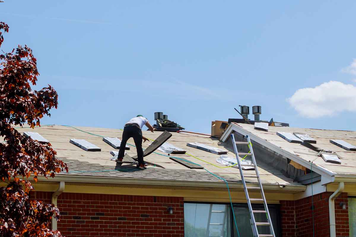 Trusted roofing contractor in San Marcos
