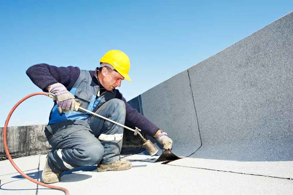 preparing commercial roof for fall in San Diego